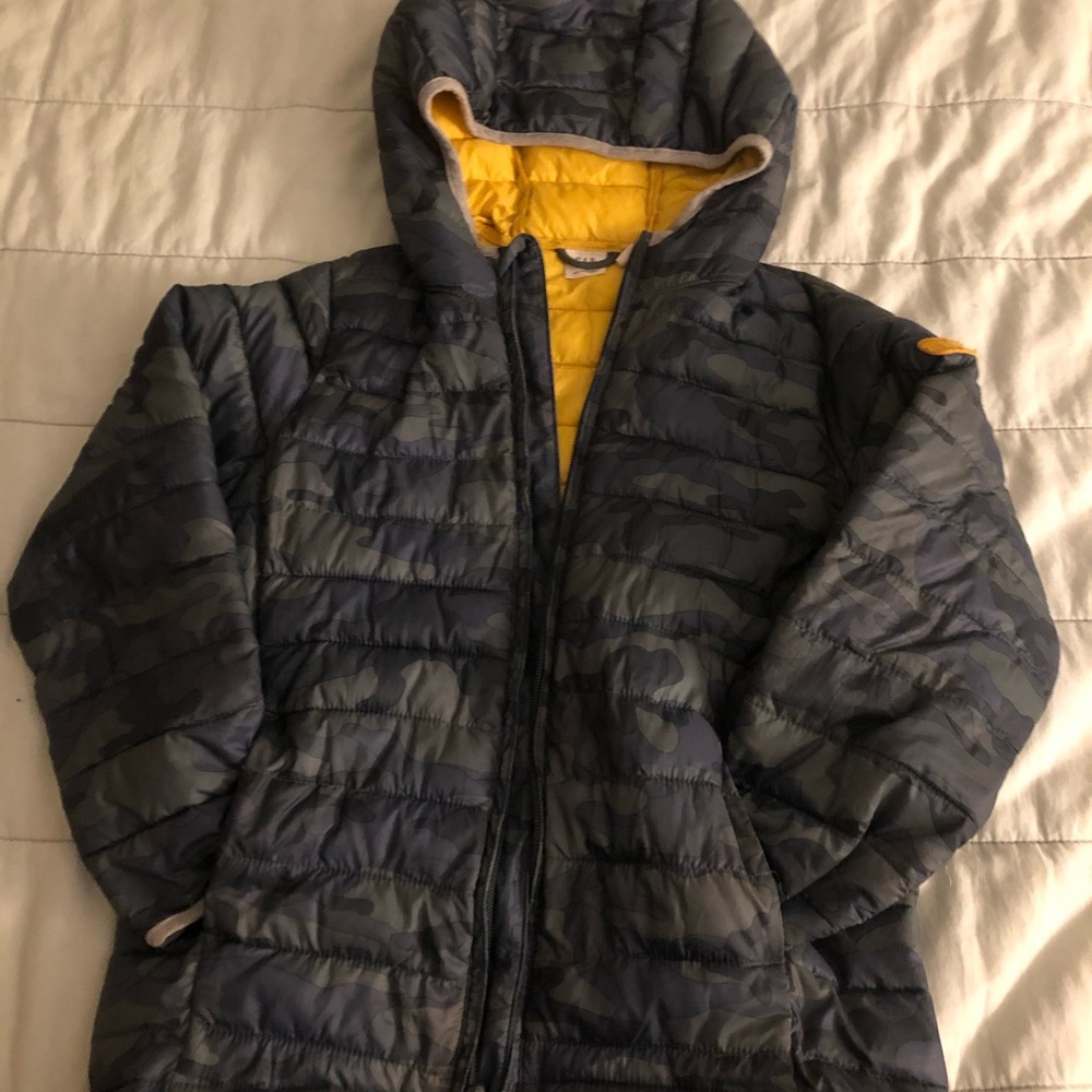 Boy lightweight puffer green camo jacket